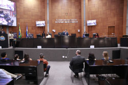 Sessão especial homenageia personalidades de diversas áreas