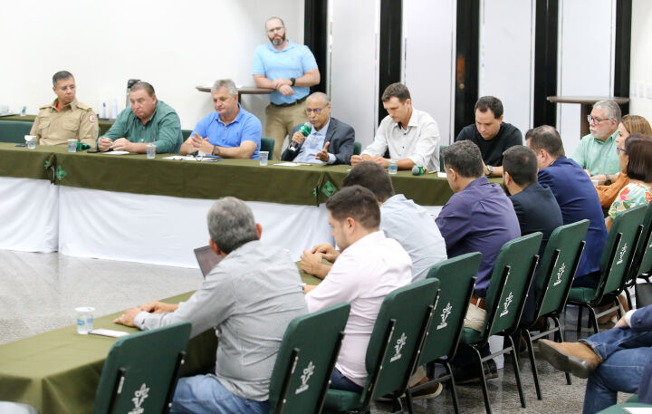 Frente da Agropecuária propõe intervenção do Estado para evitar bloqueio aos produtos mato-grossenses