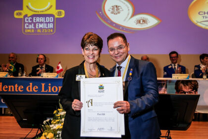 Presidente Eduardo Botelho outorga comendas e títulos de cidadão mato-grossense a membros do Lions Club