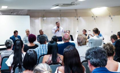 Botelho e lojistas debatem ações de combate aos furtos no centro de Cuiabá