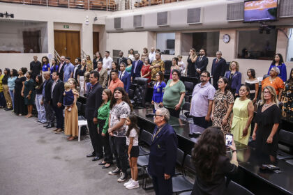 Sessão Especial para entrega de Honrarias aos dirigentes e lideranças do Lions Clubes do Distrito LB-4 de Mato Grosso