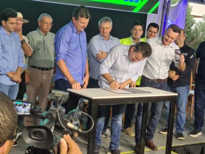 Deputado Dilmar Dal Bosco participa da assinatura da ordem de serviço para duplicação da BR-163 em Sinop