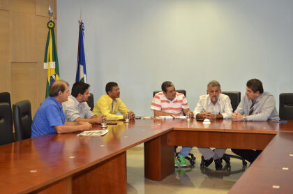 Presidente Guilherme Maluf  recebe comitiva de vereadores de Paranatinga