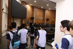 Programa Por Dentro do Parlamento aproxima população da ALMT e fortalece formação cidadã