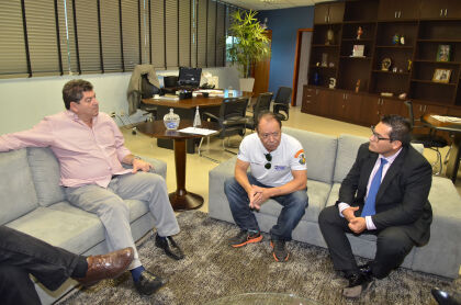 Presidente Guilherme Maluf recebe Diretor de Saúde do Hospital Militar Kleber Duarte