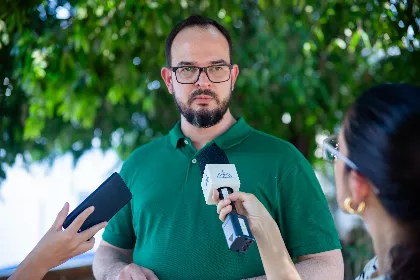 O coordenador do programa, Sérgio Savioli, destacou a importância do plantio de árvores na regulação climática