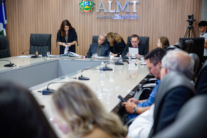 Segundo o presidente da CCJR, deputado Júlio Campos, o governo dispõe de recursos suficientes para assumir a responsabilidade das rodovias de MT