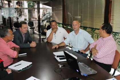 Deputado Max Russi e superintendente de turismo de Jaciara se reúnem com secretário Luiz Carlos Nigro