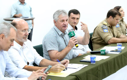 O deputadl Dilmar Dal Bosco coordena os trabalhos da Frente Parlamentar da Agropecuária