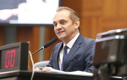 O deputado Wilson Santos quer retomar discussões sobre as câmeras no segundo semestre