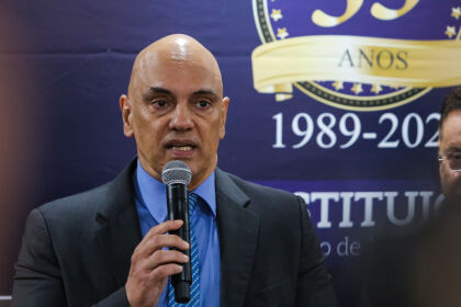 Moraes destacou que é preciso educação e regulamentação de normas, especialmente para as novas gerações