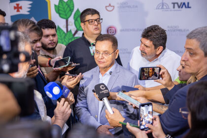 O presidente da ALMT, deputado Eduardo Botelho, convocou uma reunião com TCE, MPE e Secretaria de Saúde