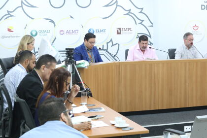 O número de cargos vagos na saúde estadual em 2011 eram 7.800 vagas