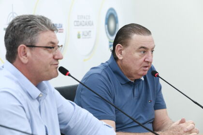 Os deputados Valmir Moretto e Nininho participaram presencialmente da reunião. Paulo Araújo participou de forma remota
