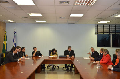 Presidente Guilherme Maluf recebe representantes da OAB-MT