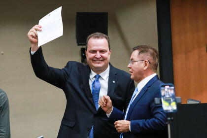 Posse da nova Mesa Diretora da ALMT