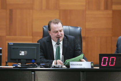 Presidente da ALMT, deputado Max Russi, é autor da Lei que institui a linguagem simples
