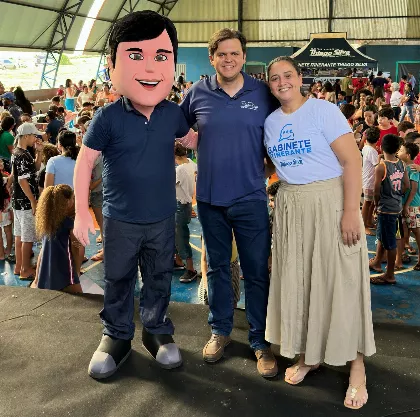 Deputado Thiago e sua esposa Eliane Moreira