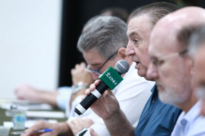 O deputado Nininho presidiu a reunião realizada no auditório da Famato