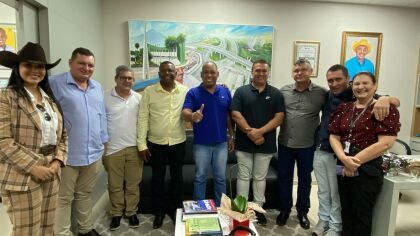 O deputado Juca do Guaraná foi recebido pelos vereadores de Boa Esperança do Norte