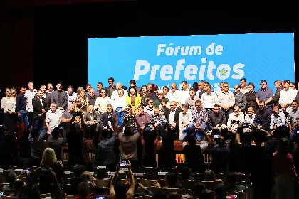 Prefeitos e prefeitas participaram do evento promovido pela Secretaria de Estado de Educação