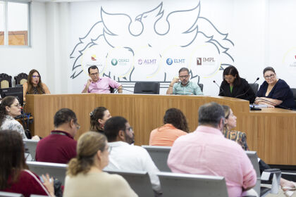 Os deputados da Comissão de Saúde comentaram o relatório apresentado
