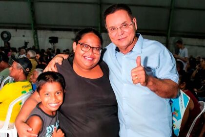 Jaqueline Souza, moradora há 16 anos do bairro, reconhece o empenho do Botelho para entrega de escrituras