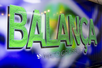 Balança Mato Grosso recebe a dupla sertaneja Eydinho e Rafa Barros