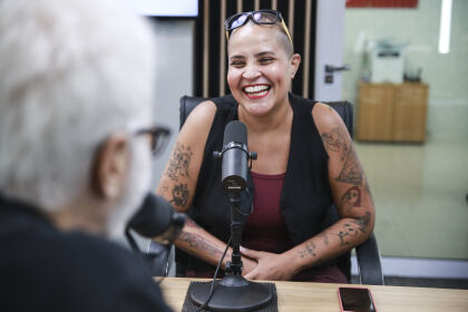 Programa Sons de Mato Grosso recebe Carol Silva, da banda Das Witch