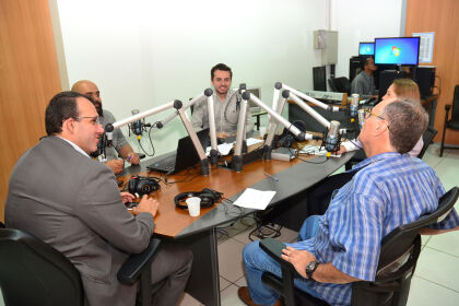 Juiz Dr.Luis Otávio Sabóia.em entrevista na rádio Assembleia