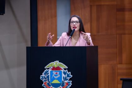 ALMT registra momento inédito com três mulheres no parlamento
