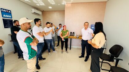O parlamentar e a vereadora Sarah visitam as instalações do Sindicato dos Servidores do municípioFoto: Samantha dos Anjos