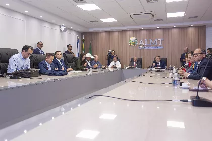 Reunião Colégio de Líderes com a presença do Secretário de Saúde Gilberto Figueiredo