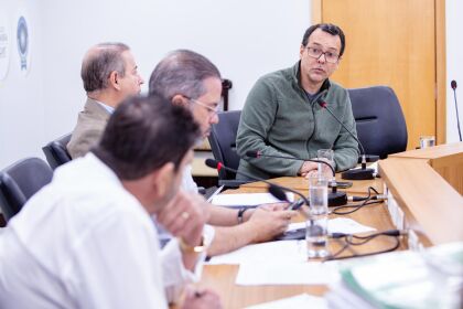 Membros da Comissão de Saúde pedem vistas ao PL que prevê denominação das alas do Hospital Central