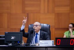 Deputado Júlio Campos