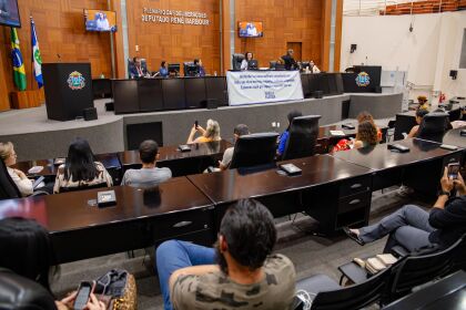 ALMT debate proteção e direitos dos animais em audiência pública