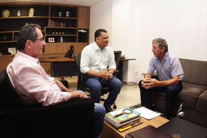 Dep. Silvano recebe prefeito e vice de Canaã do Norte