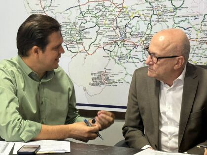 Deputado e Vice-governador em reunião