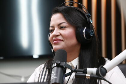 Programa Música é Lei recebe a secretária de gestão de pessoas Maythana Rodrigues