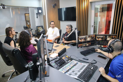 Expresso 89 recebe a banda Calorosa