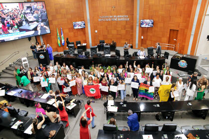 Sessão solene em homenagem a mulheres que constroem Mato Grosso