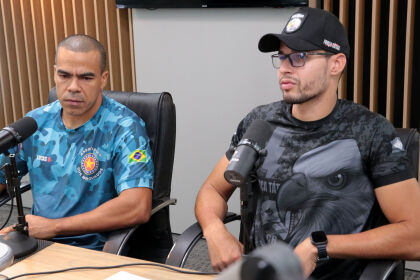 Programa Viva-voz recebe Lucas e Mourão da Associação dos soldados aprovados no concurso da PMMT
