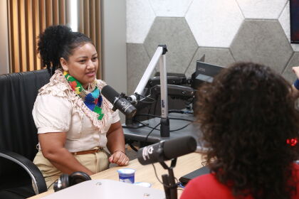 Programa Viva-Voz recebe Jilaine Maria - presidente sa Associação das Rendeiras do Campo Limpo