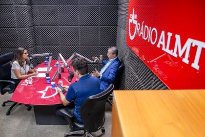 Programa Painel recebe Professor Dr. Naime Moraes