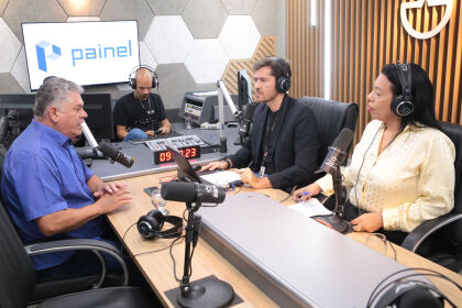 Programa Painel recebe o presidente do SINJUSMAT Rosenval Rodrigues