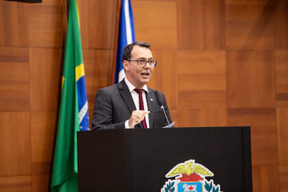 Emenda de deputado destina excesso de arrecadação para pagar RGA atrasada de servidores