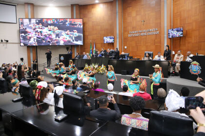 ALMT homenageia pessoas que lutam contra o racismo estrutural