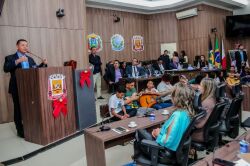 Botelho defende ampliação de políticas públicas para idosos em audiência em Várzea Grande