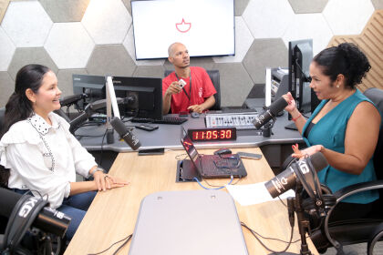 Música é Lei recebe Gisele Leite que fala sobre Dependência de Internet