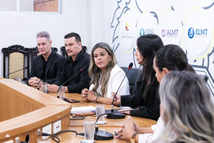 CST da Enfermagem homenageia profissionais na ALMT